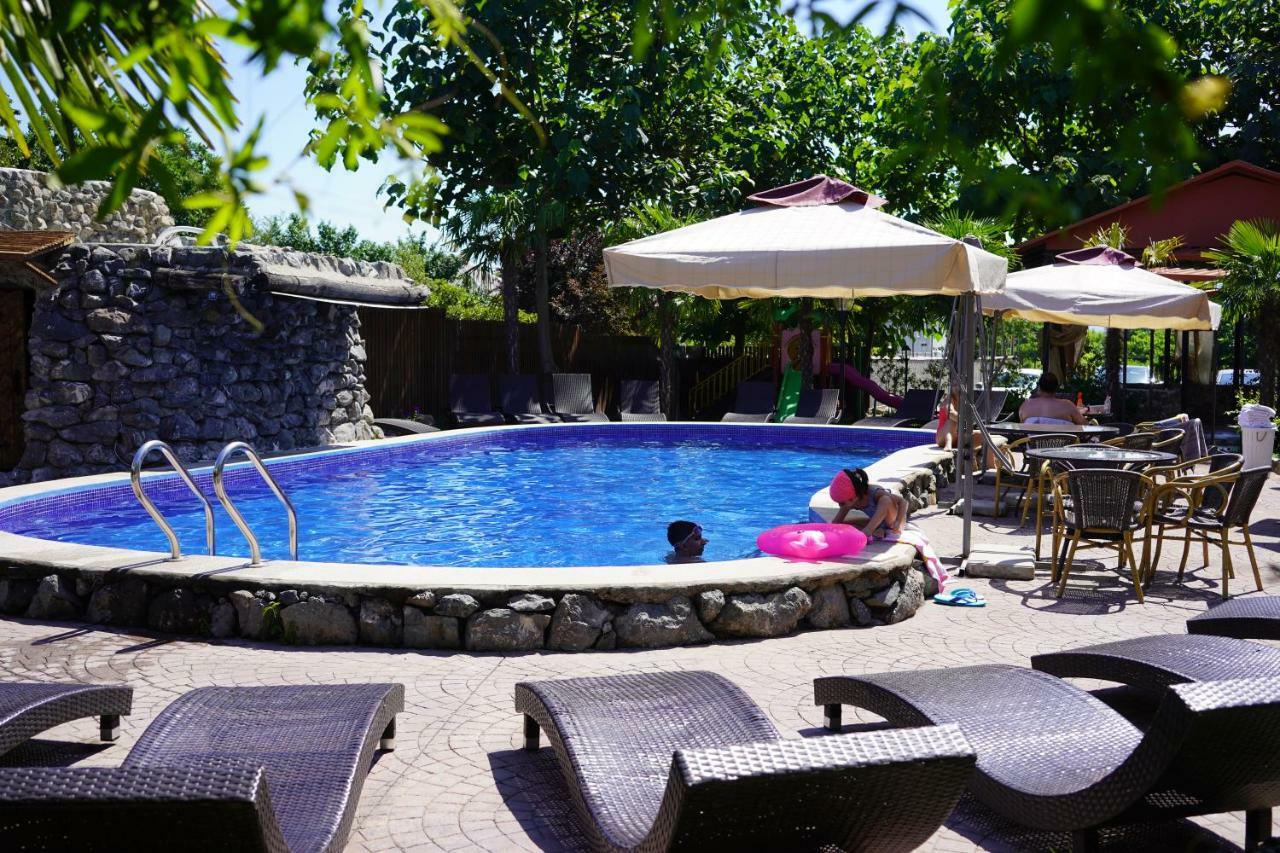 Ponto Hotel Kobuleti Zewnętrze zdjęcie